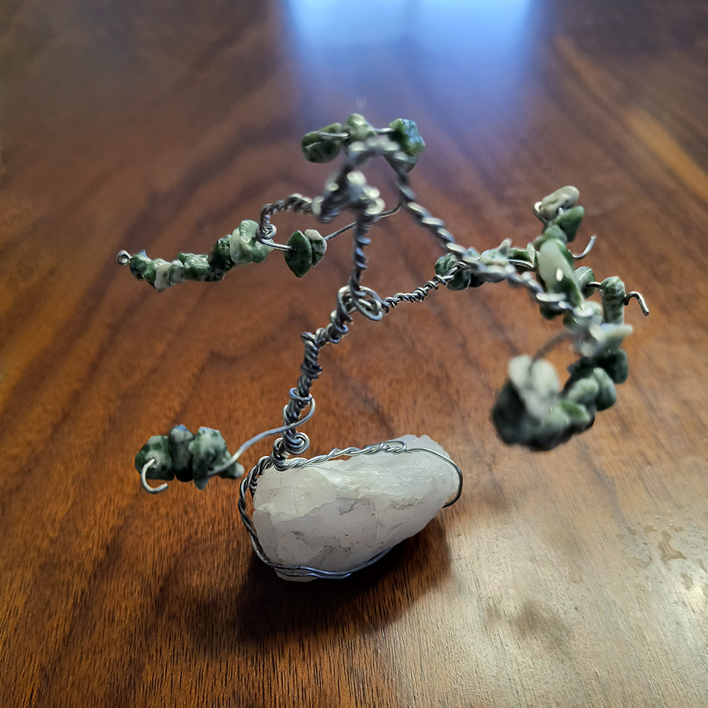 Wire Tree with Agates on Rock 1000x1000